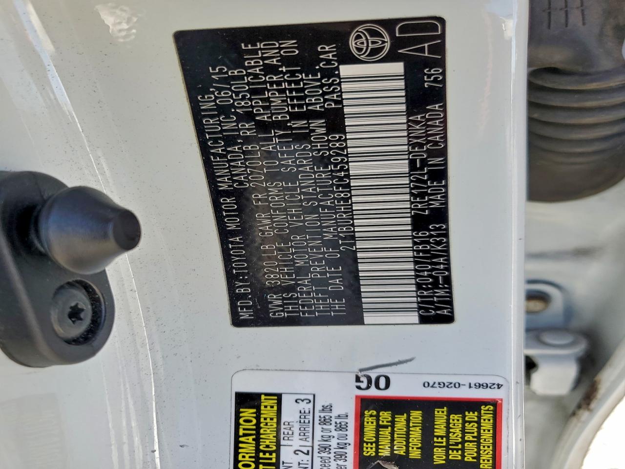2015 TOYOTA COROLLA L photo 25