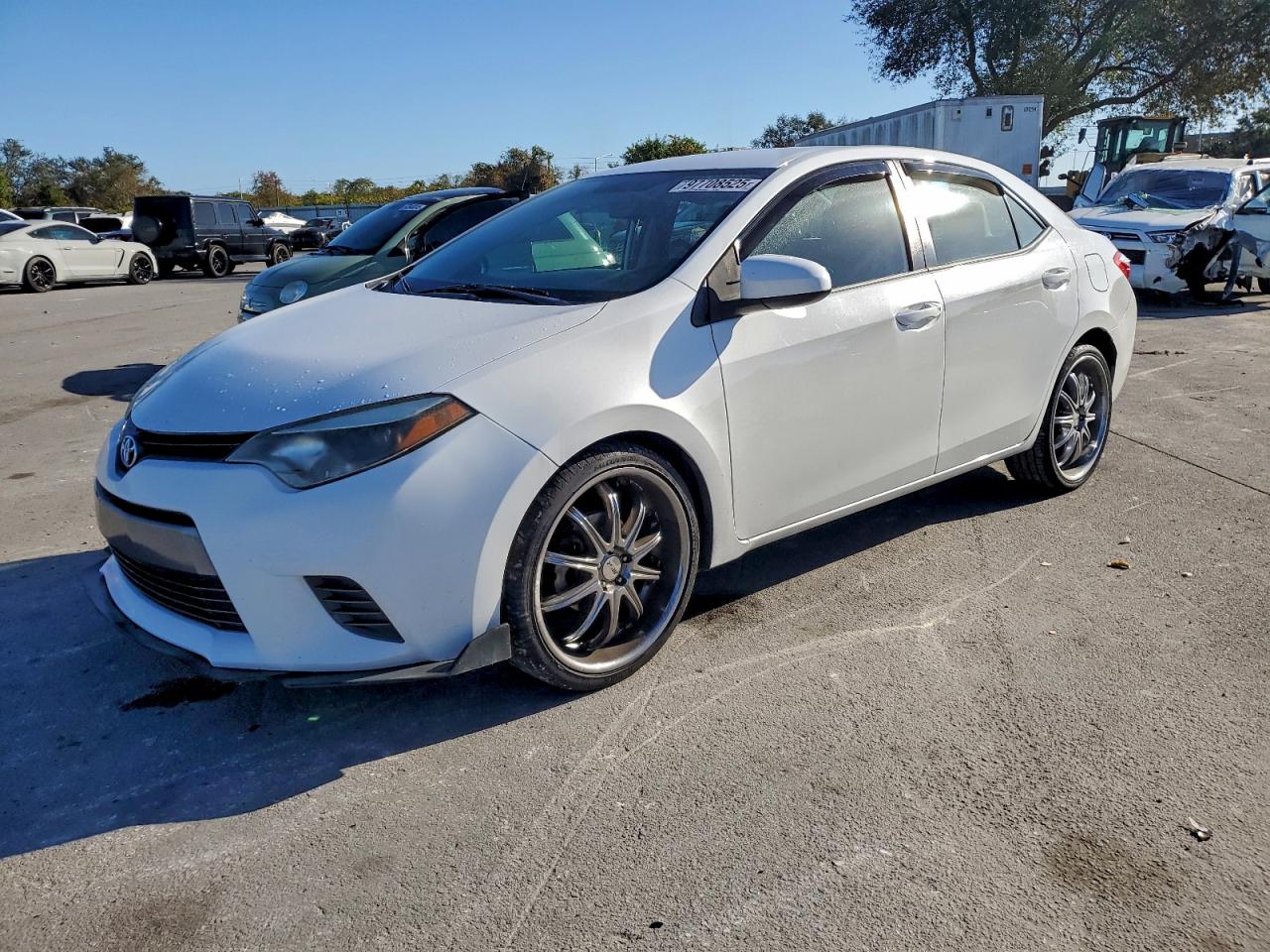 2015 TOYOTA COROLLA
