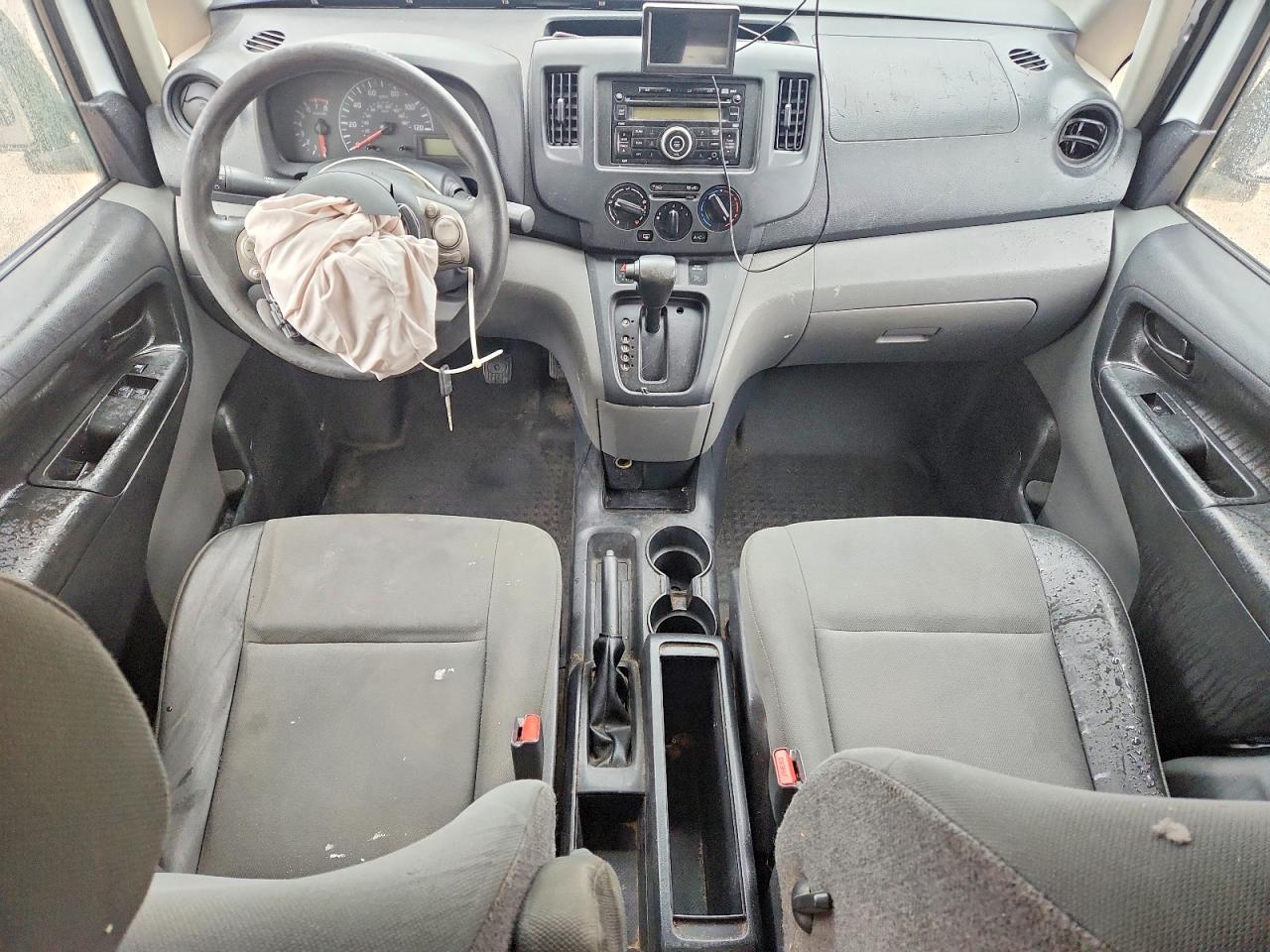 2015 CHEVROLET CITY EXPRESS LS photo 8