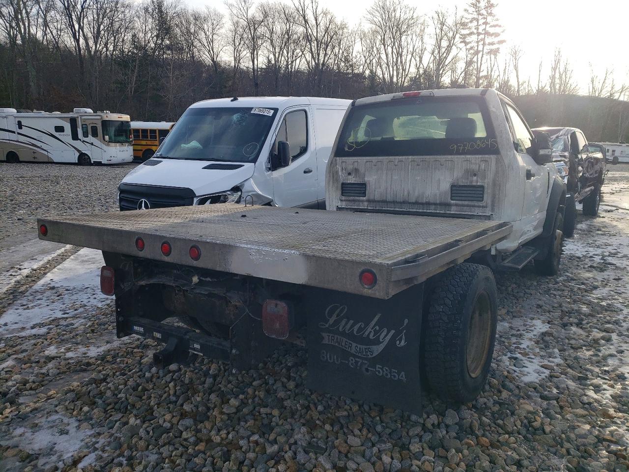 2020 FORD F550 FLATBED TRUCK photo 3