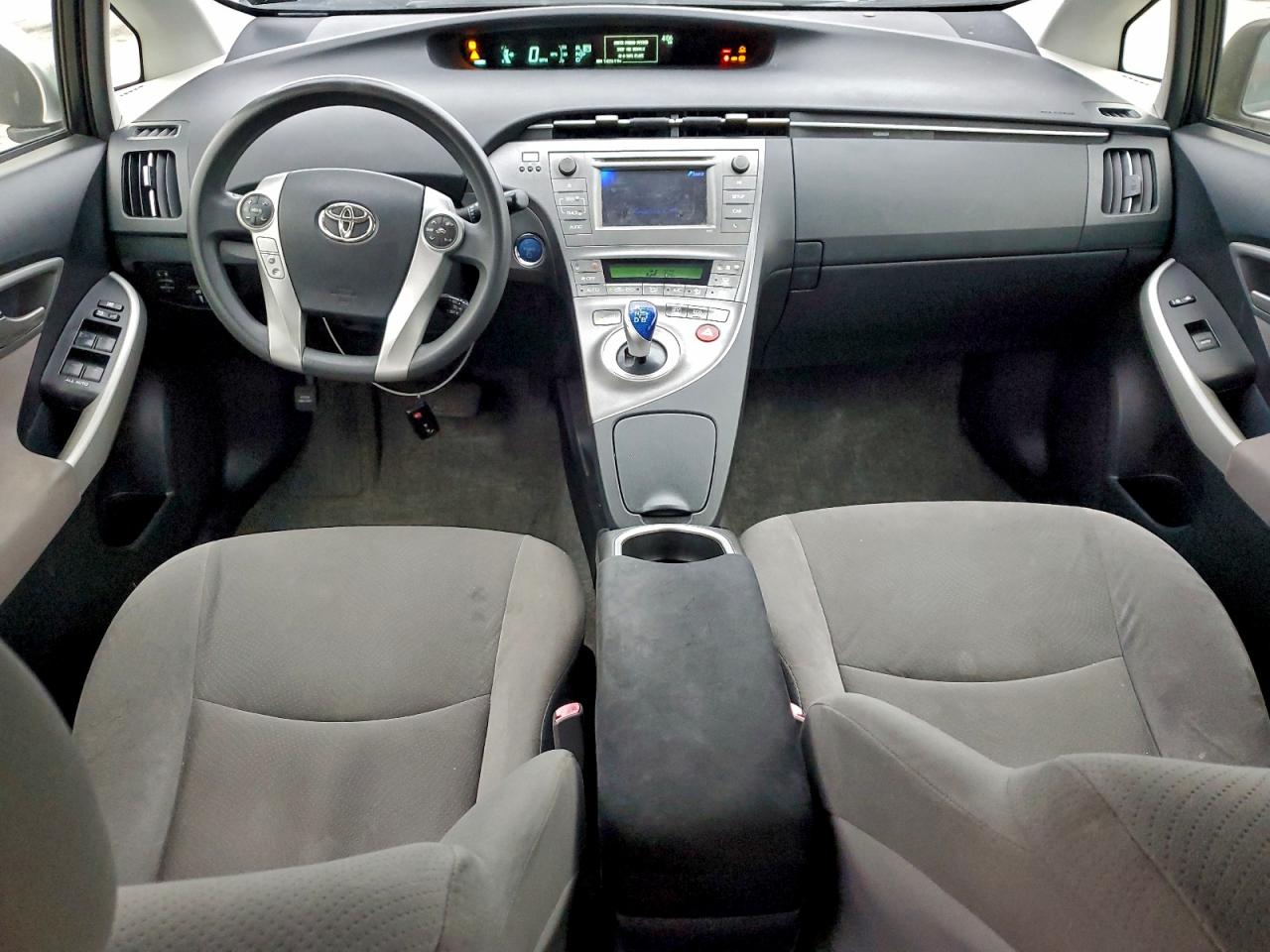 2012 TOYOTA PRIUS photo 8