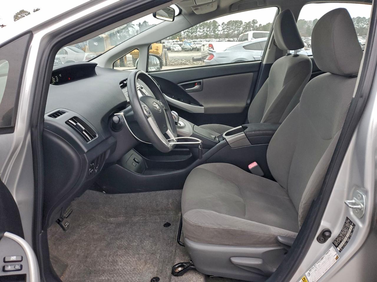 2012 TOYOTA PRIUS photo 7