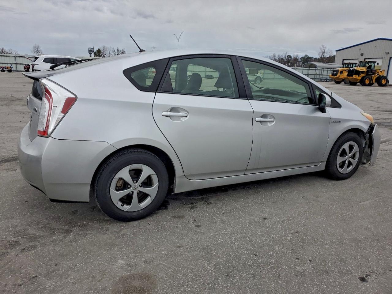 2012 TOYOTA PRIUS photo 3