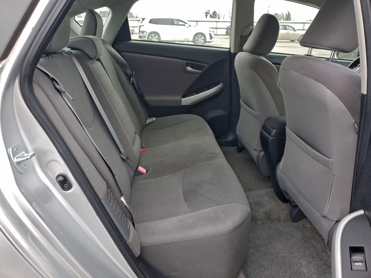 2012 TOYOTA PRIUS photo 10