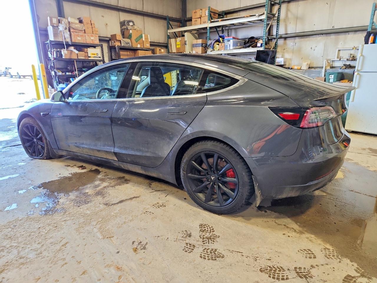 2018 TESLA MODEL 3 photo 2