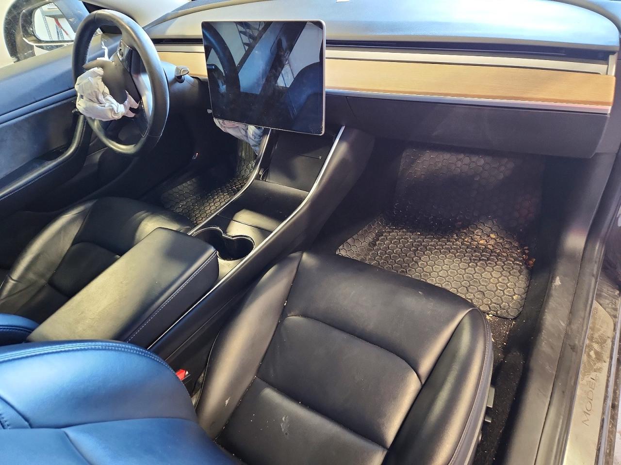 2018 TESLA MODEL 3 photo 8