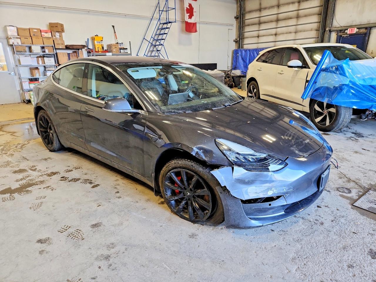 2018 TESLA MODEL 3 photo 4