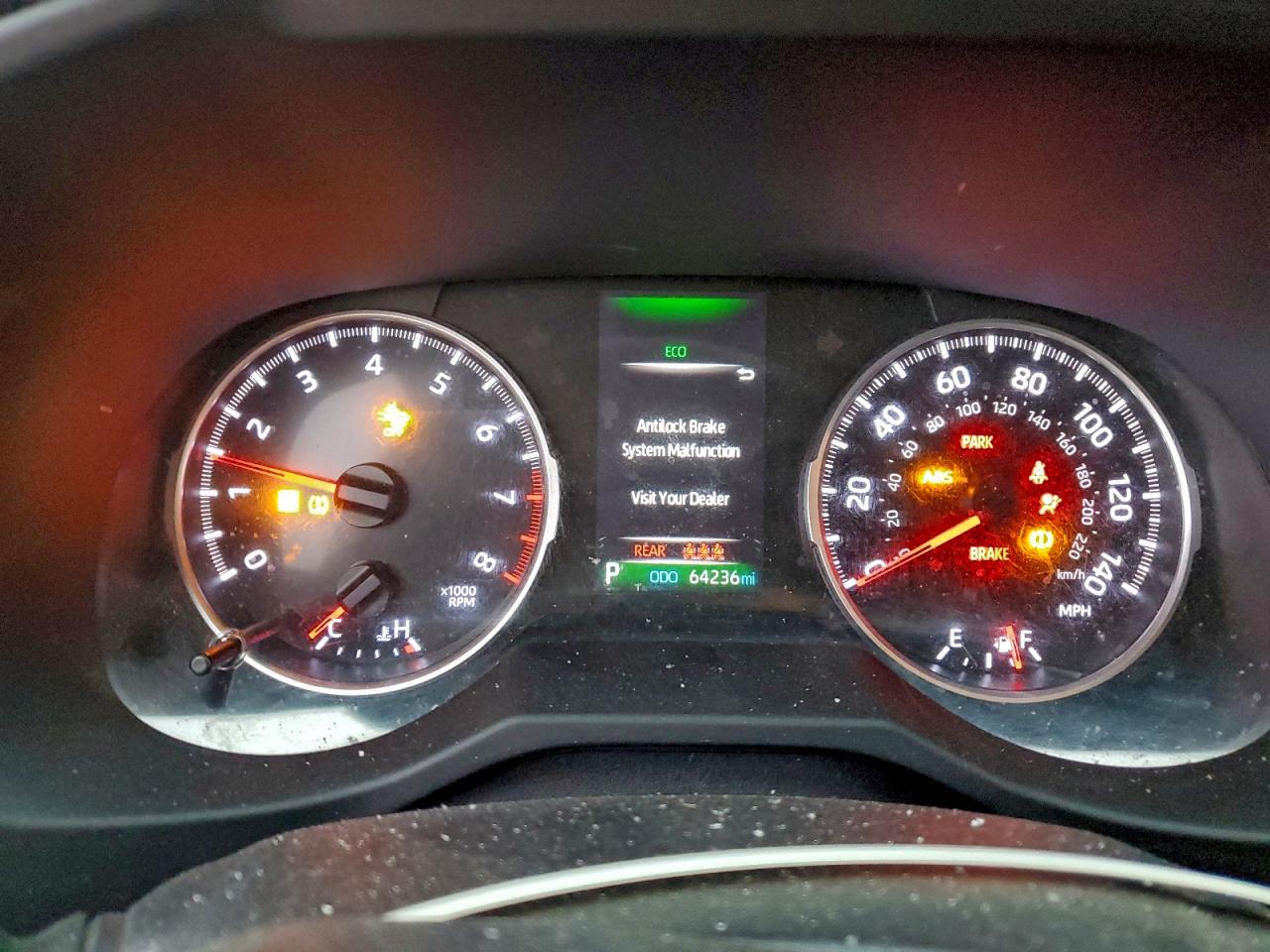 2021 TOYOTA RAV4 LE photo 25