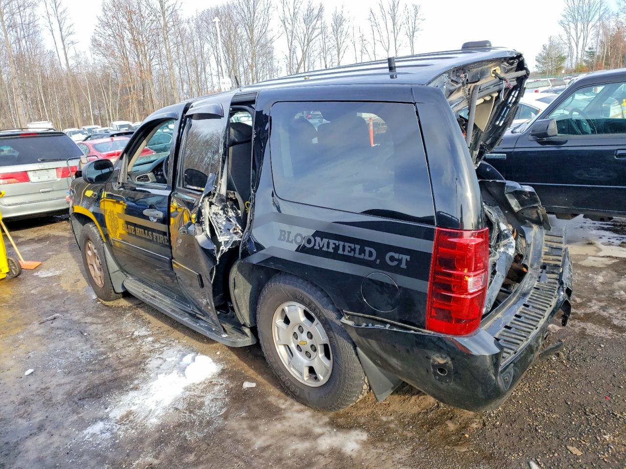 2013 CHEVROLET TAHOE SPECIAL photo 2