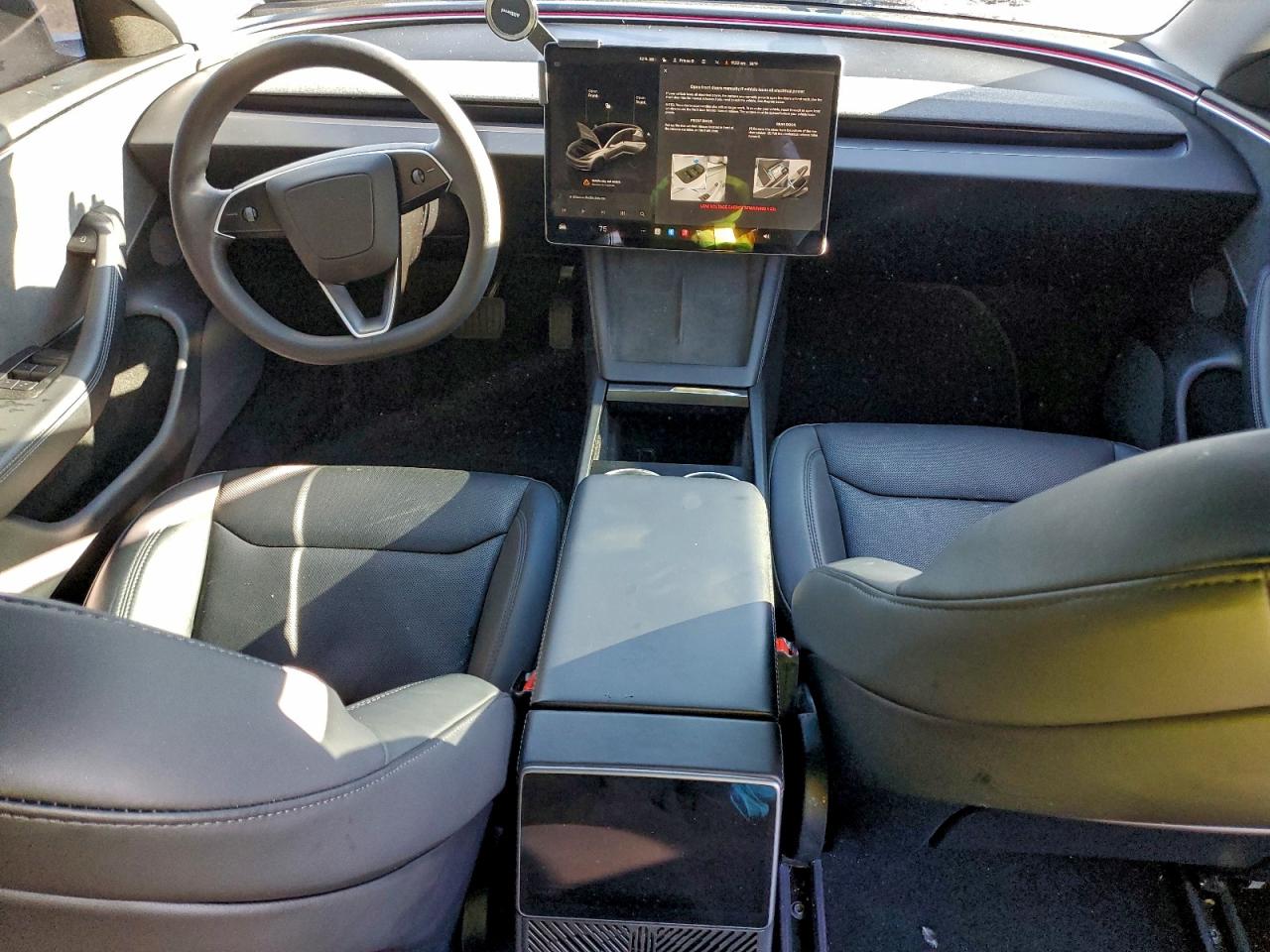 2024 TESLA MODEL 3 photo 8