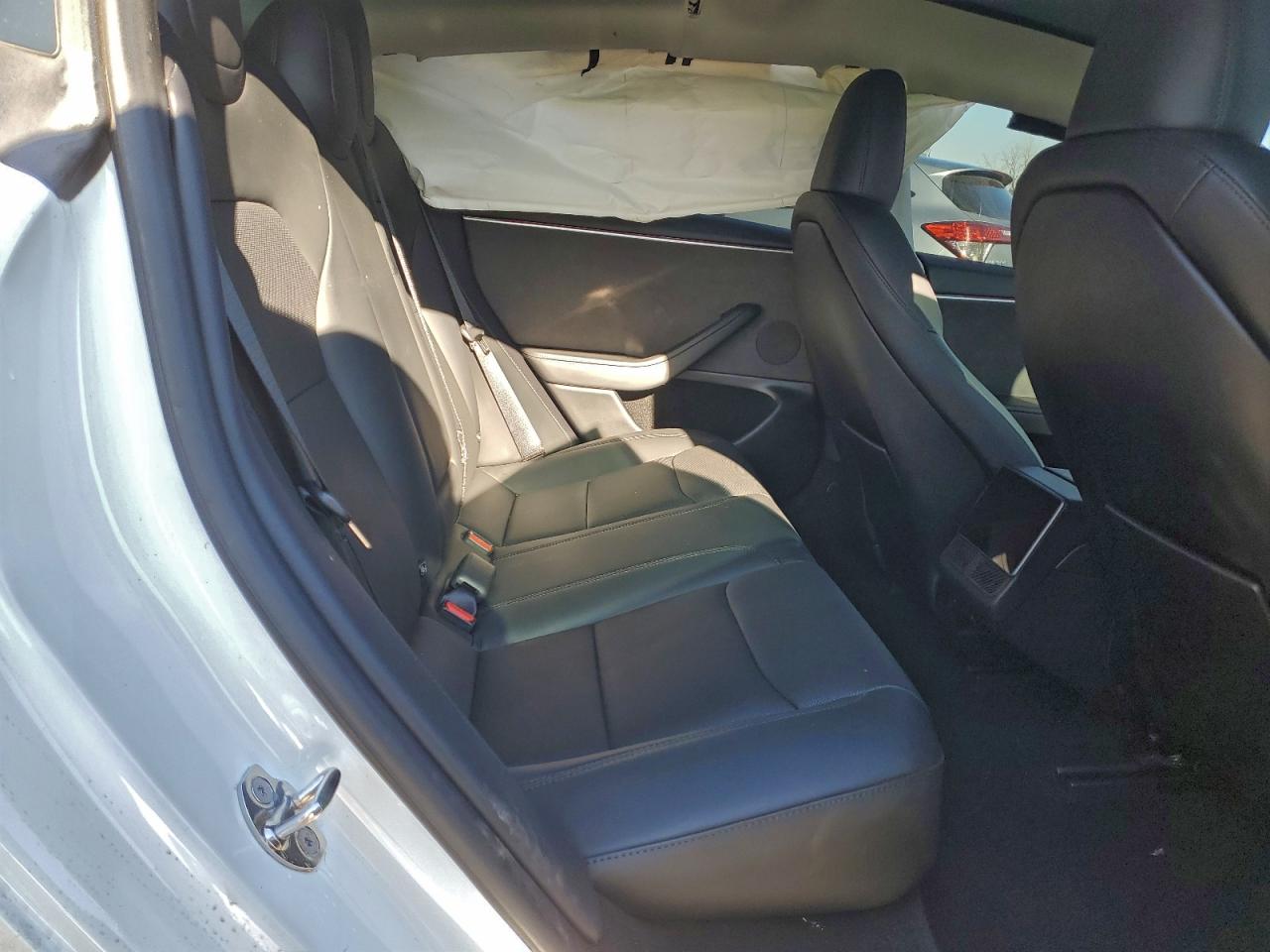 2024 TESLA MODEL 3 photo 10