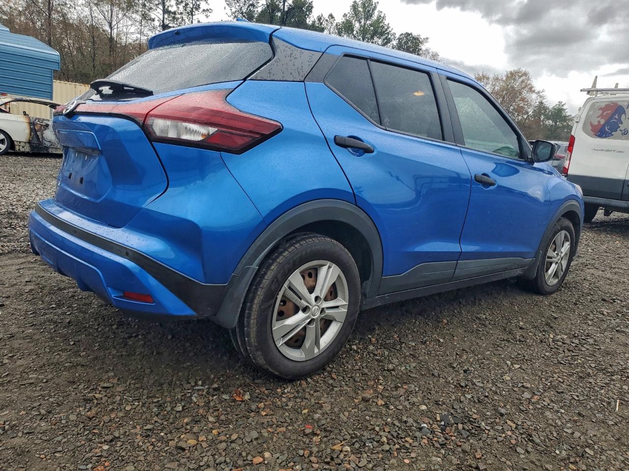 2021 NISSAN KICKS S photo 3