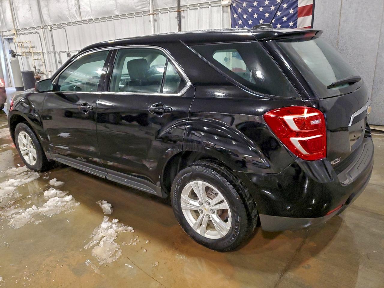 2016 CHEVROLET EQUINOX LS photo 2