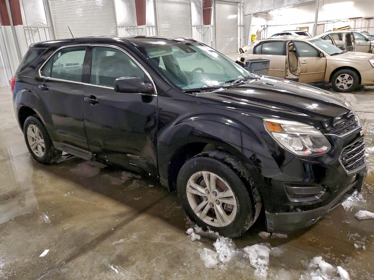 2016 CHEVROLET EQUINOX LS photo 4