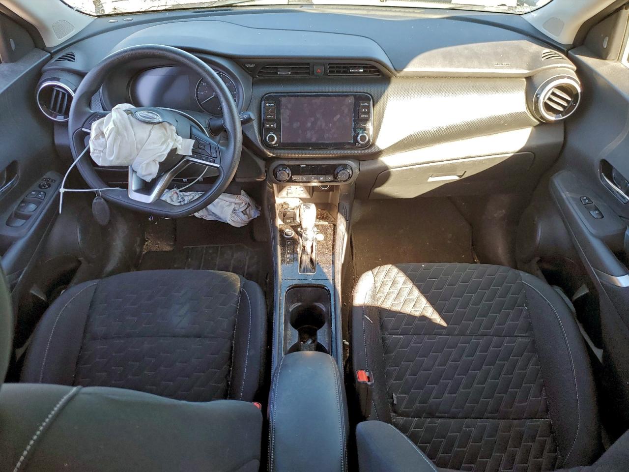 2022 NISSAN KICKS SV photo 8