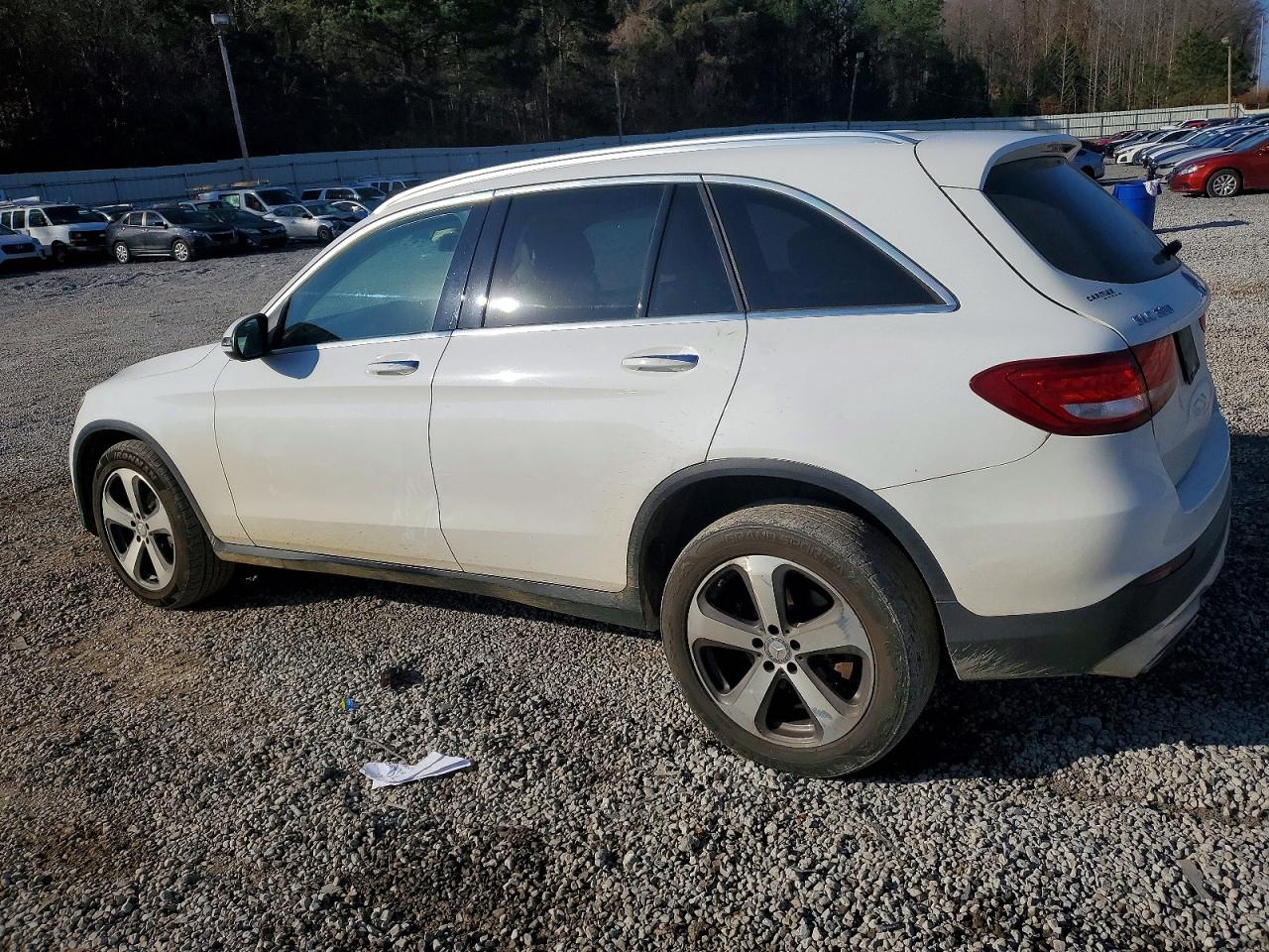 2016 MERCEDES-BENZ GLC 300 photo 2