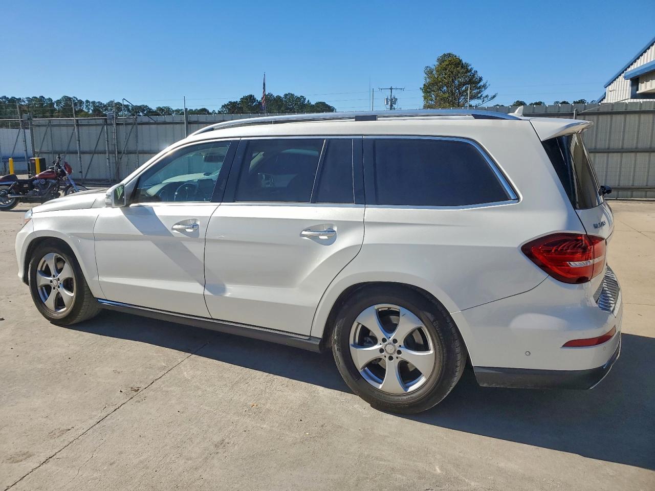 2017 MERCEDES-BENZ GLS 450 4MATIC photo 2
