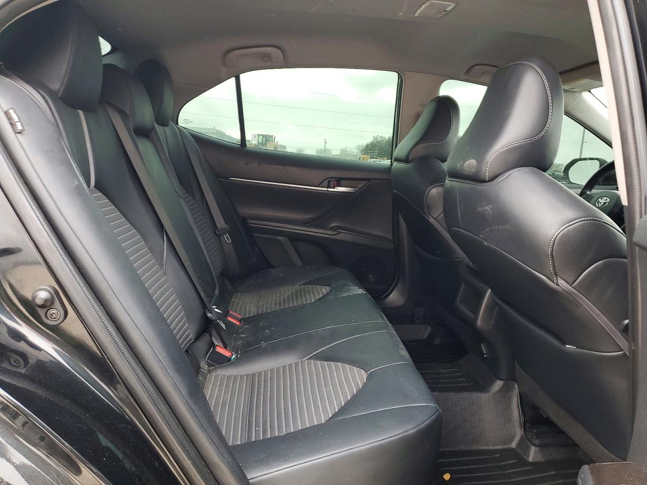2022 TOYOTA CAMRY SE photo 10