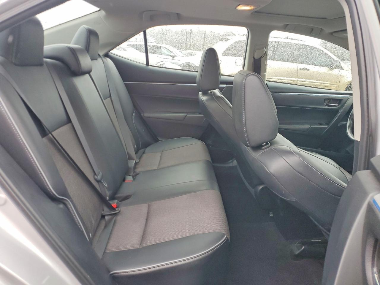 2014 TOYOTA COROLLA L photo 10