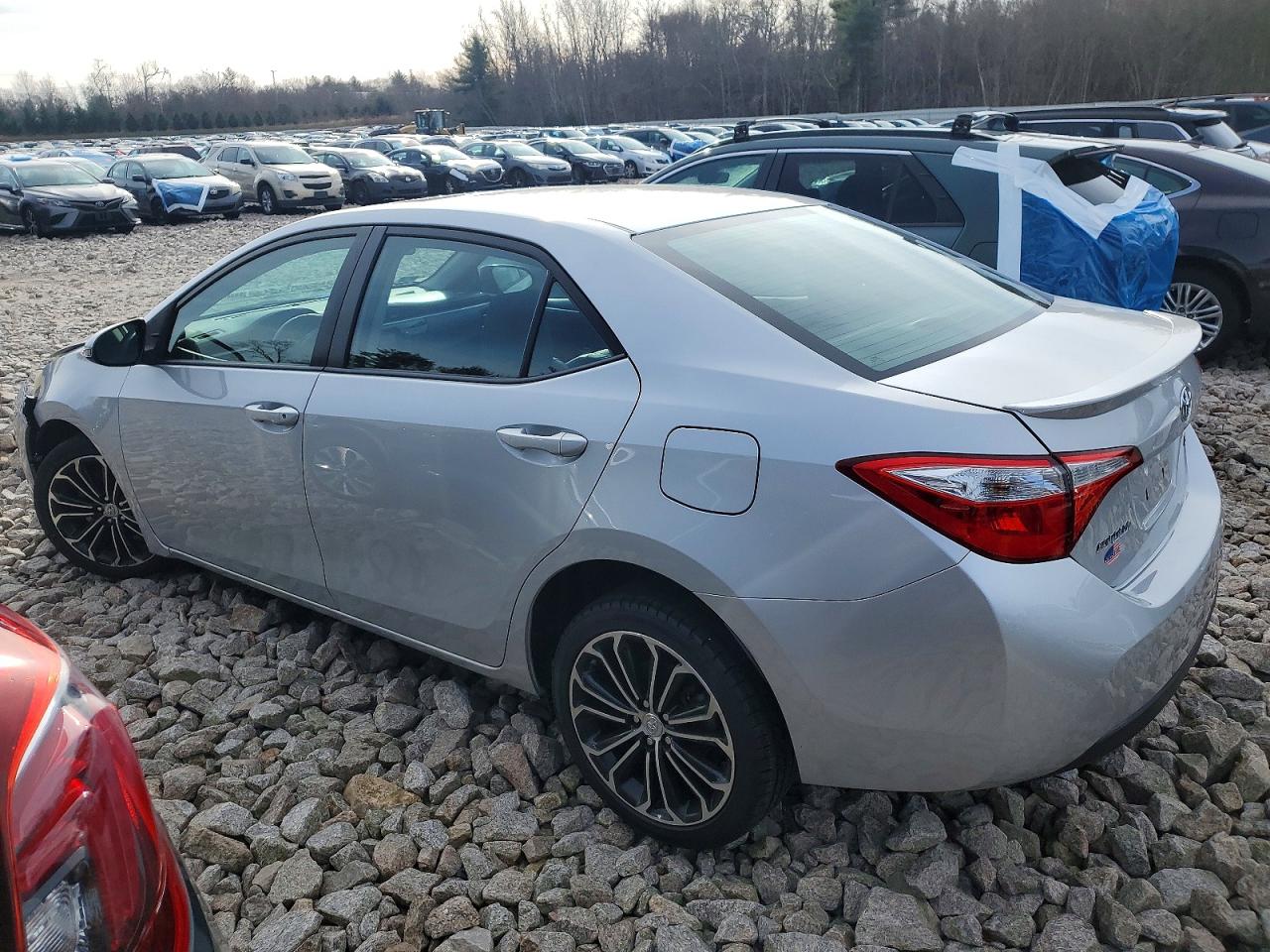 2014 TOYOTA COROLLA L photo 2