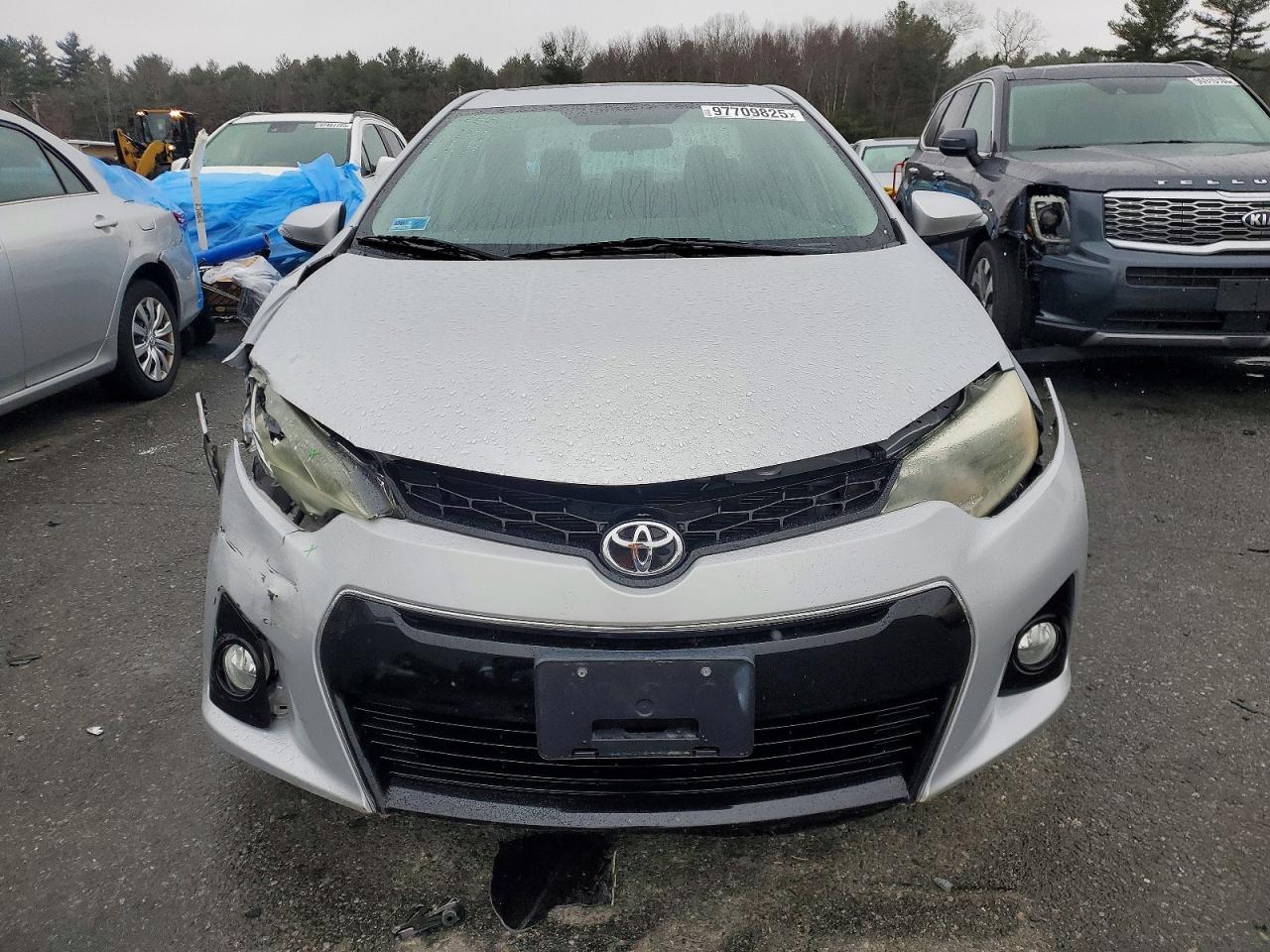 2014 TOYOTA COROLLA L photo 5