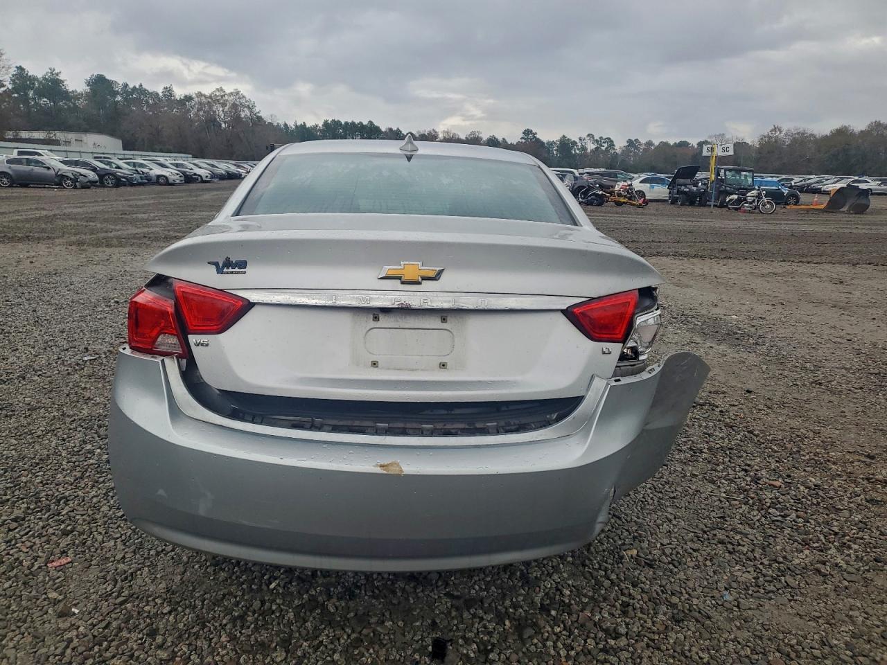 2018 CHEVROLET IMPALA LT photo 6
