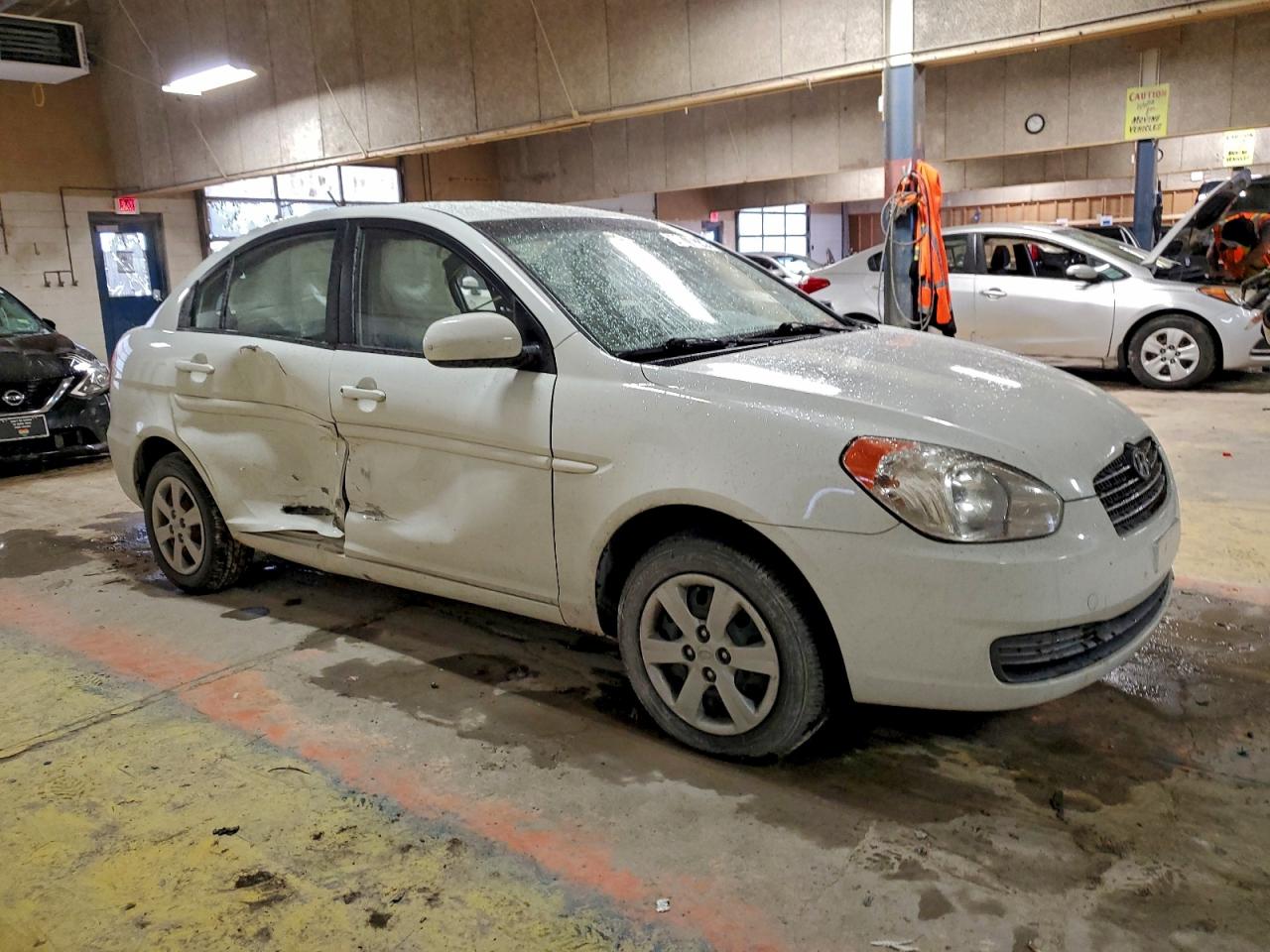 2010 HYUNDAI ACCENT GLS photo 4