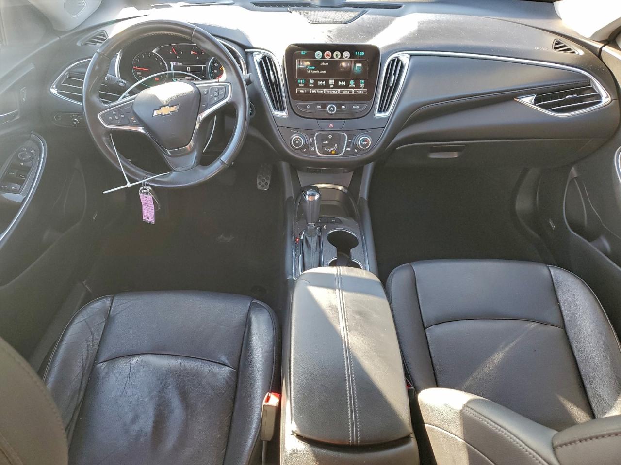 2017 CHEVROLET MALIBU LT photo 8