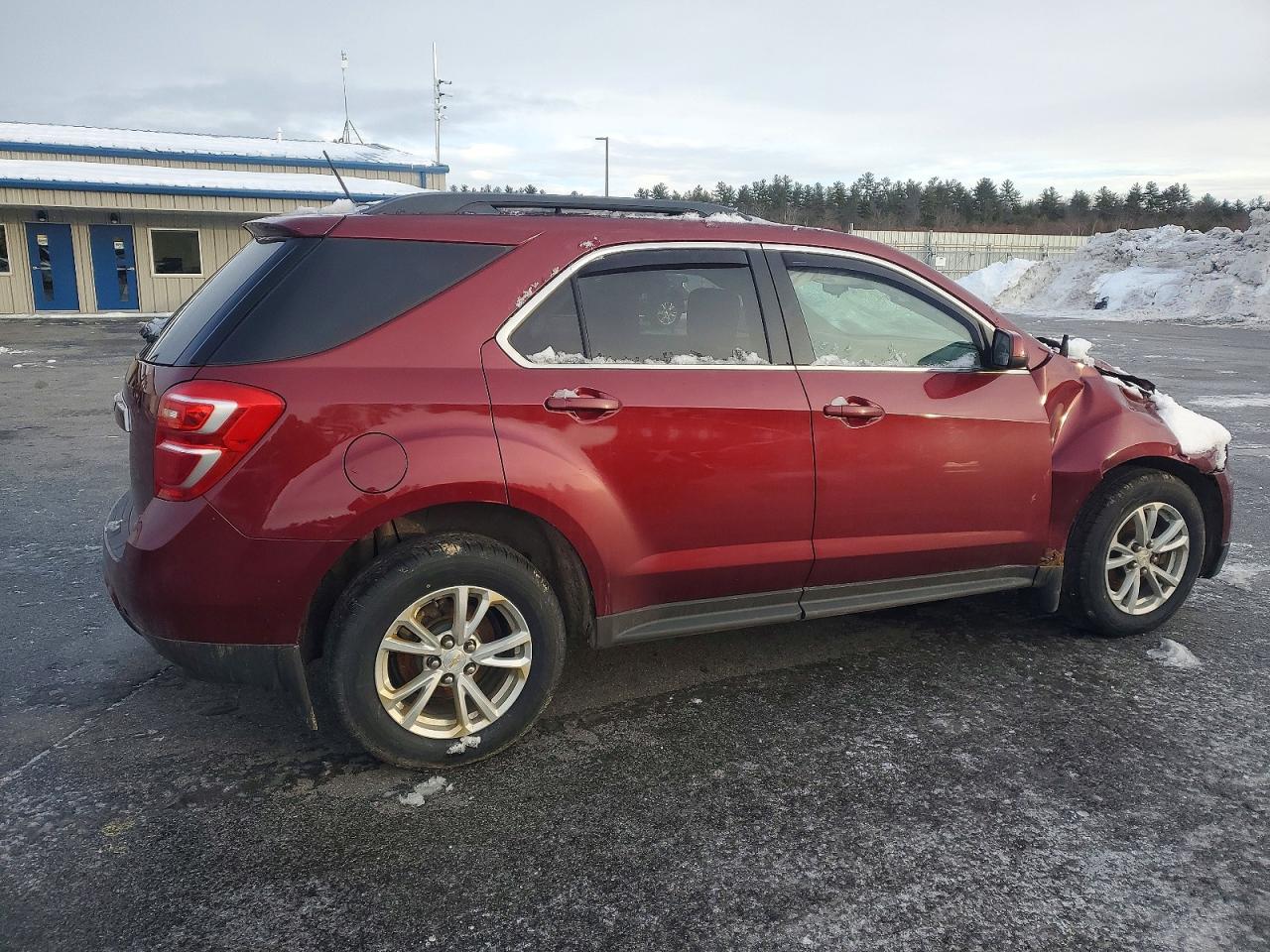 2017 CHEVROLET EQUINOX LT photo 3