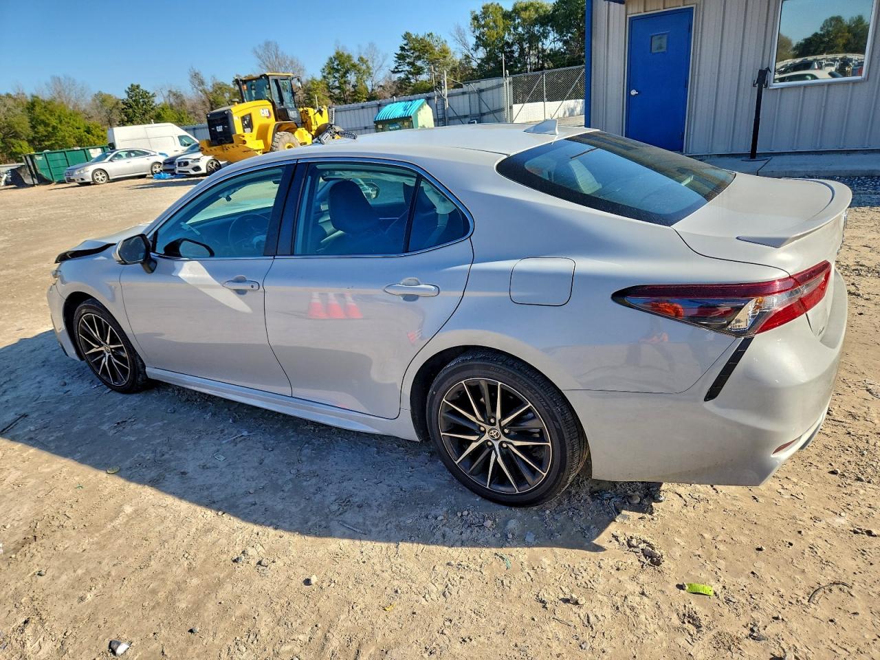 2023 TOYOTA CAMRY SE NIGHT SHADE photo 2