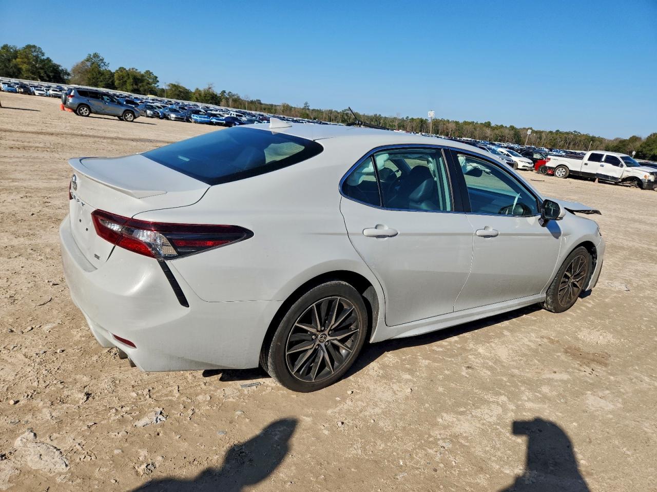2023 TOYOTA CAMRY SE NIGHT SHADE photo 3