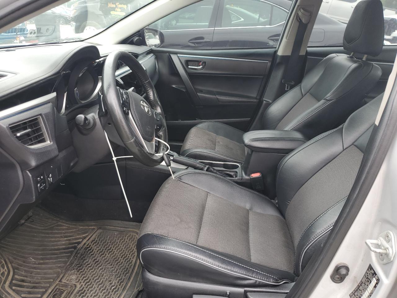 2016 TOYOTA COROLLA L photo 7