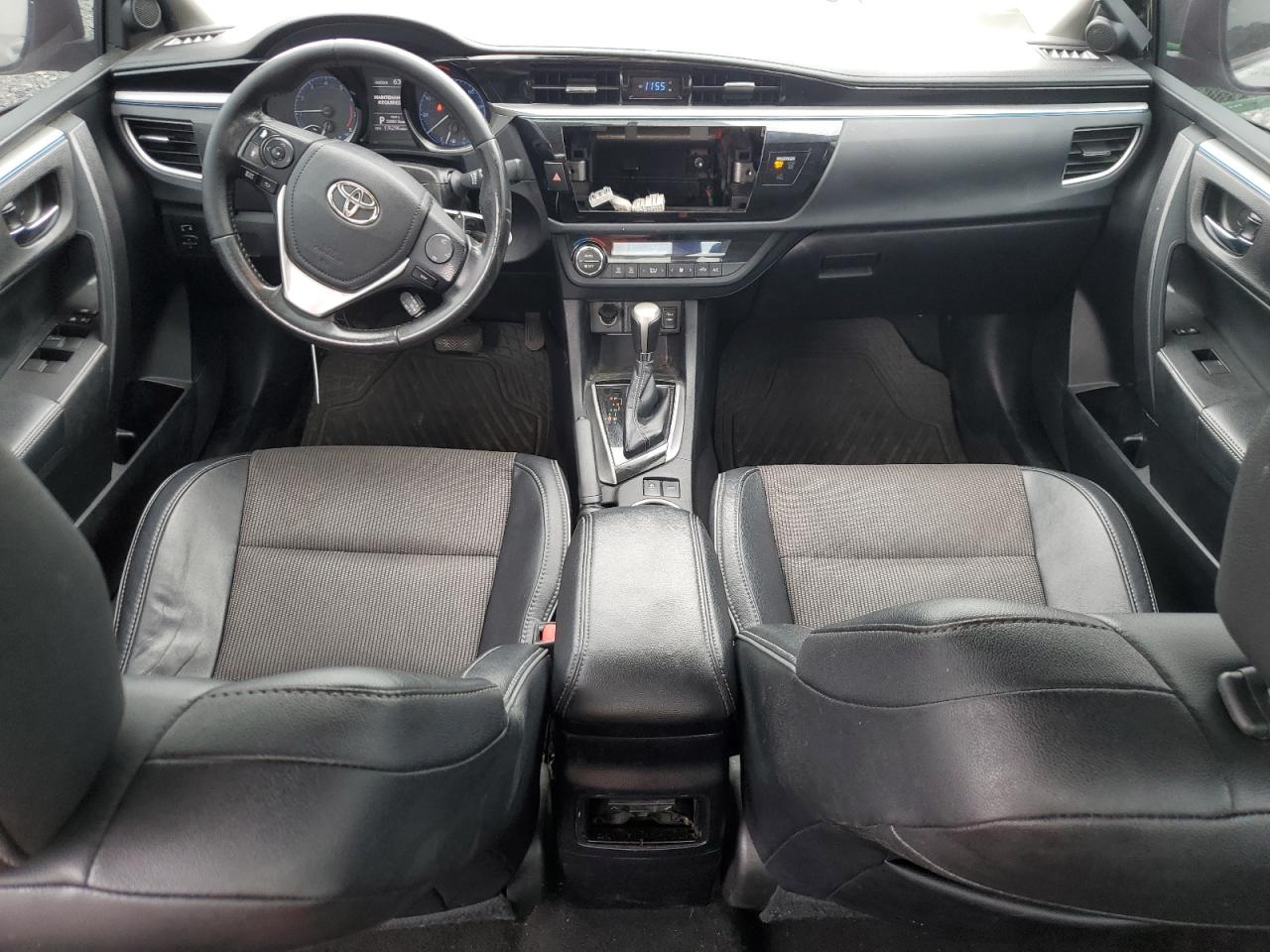 2016 TOYOTA COROLLA L photo 8