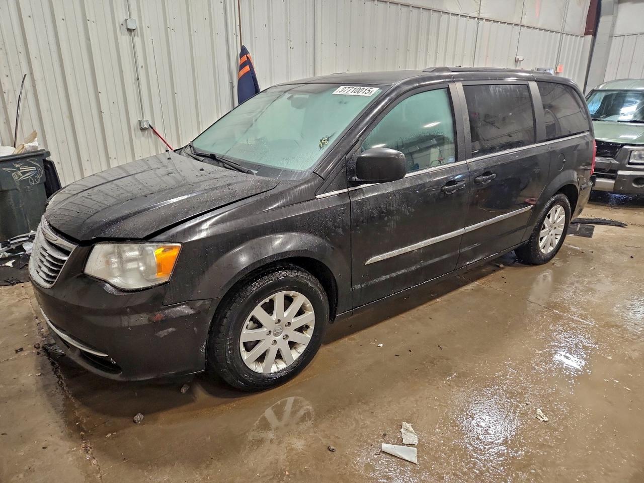 2015 CHRYSLER TOWN & COUNTRY