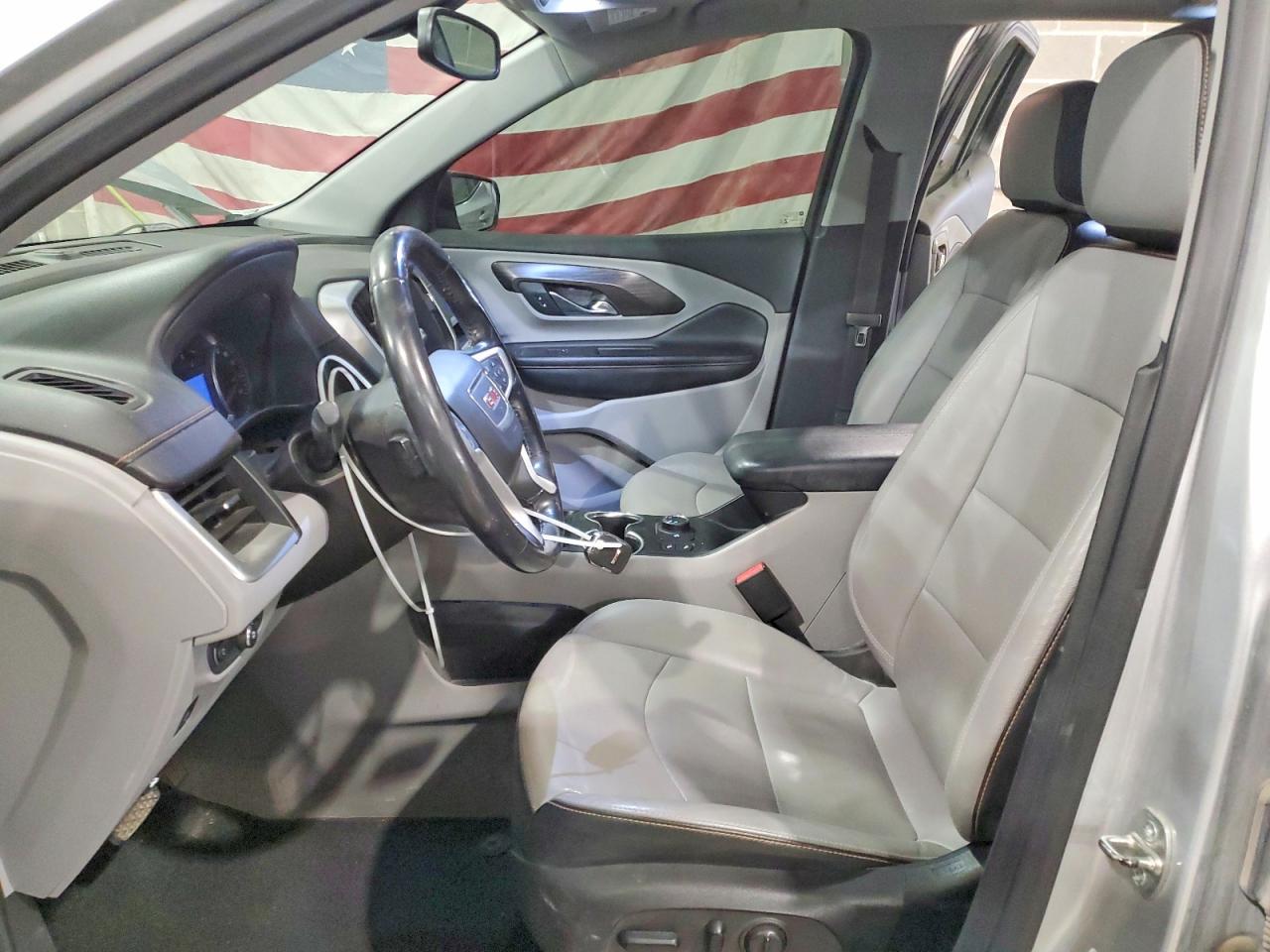 2019 GMC TERRAIN SLT photo 7