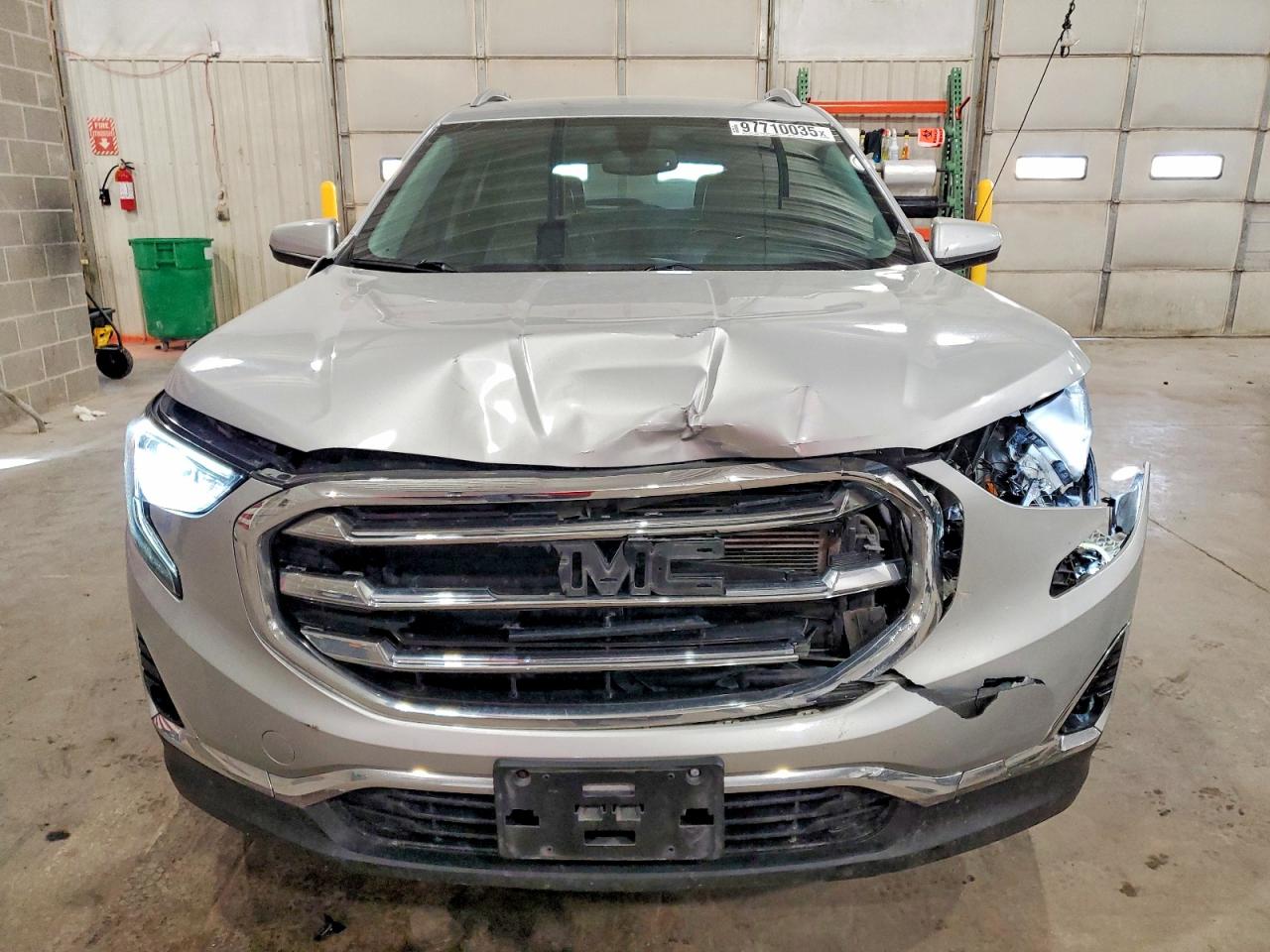 2019 GMC TERRAIN SLT photo 5
