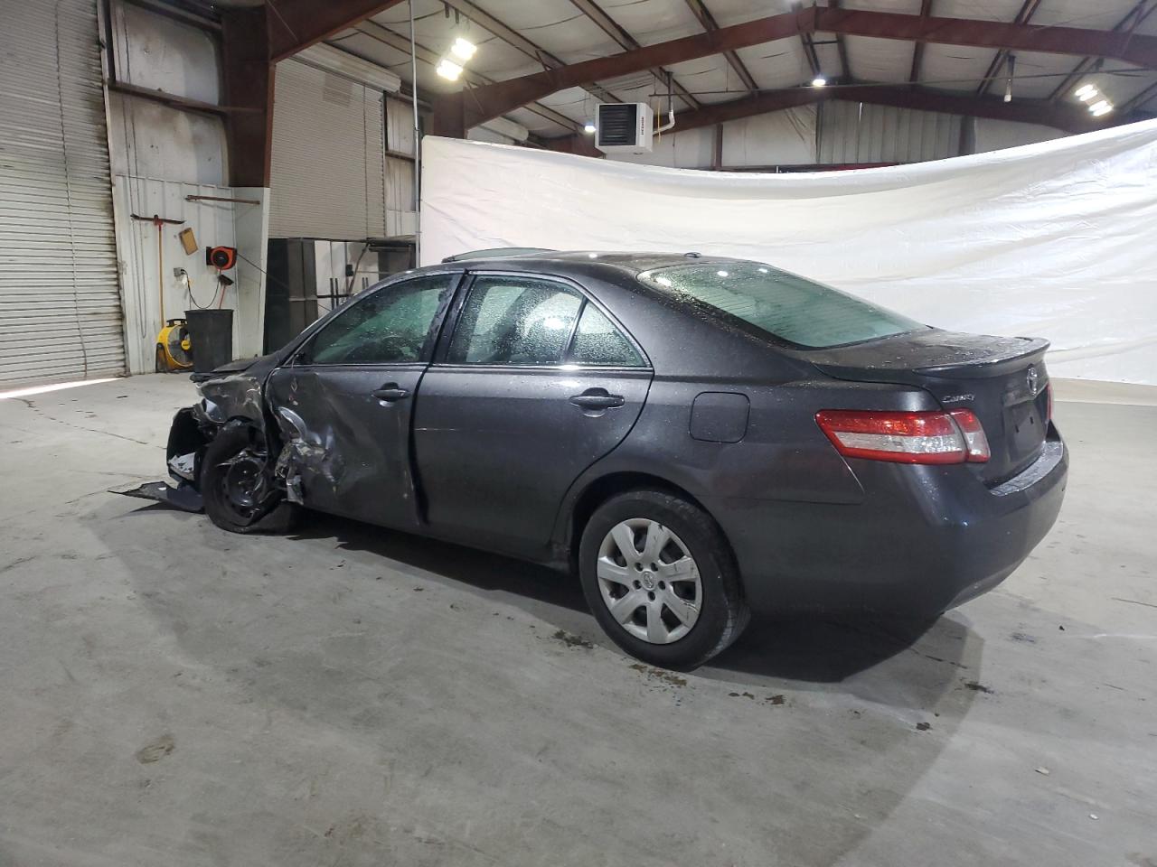 2010 TOYOTA CAMRY BASE photo 2