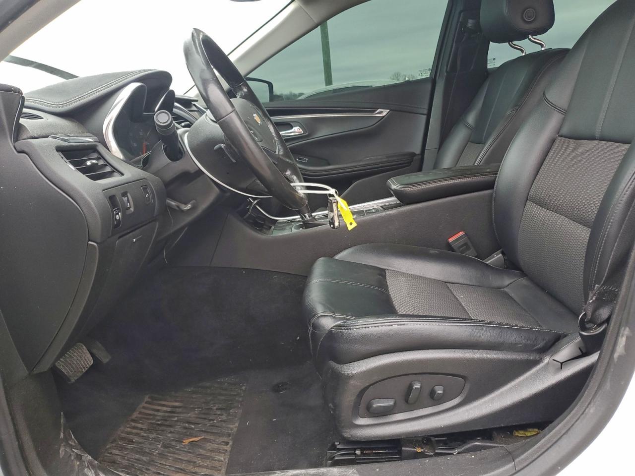 2018 CHEVROLET IMPALA LT photo 13