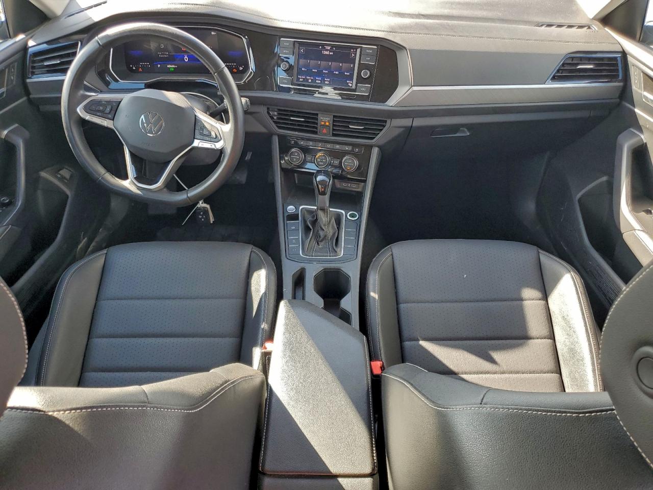 2024 VOLKSWAGEN JETTA SE photo 8