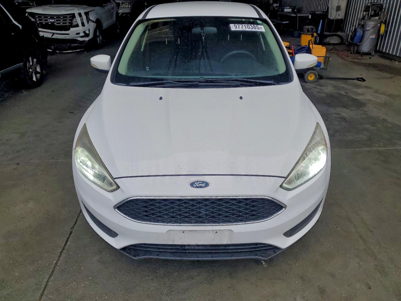 2017 FORD FOCUS SE photo 5