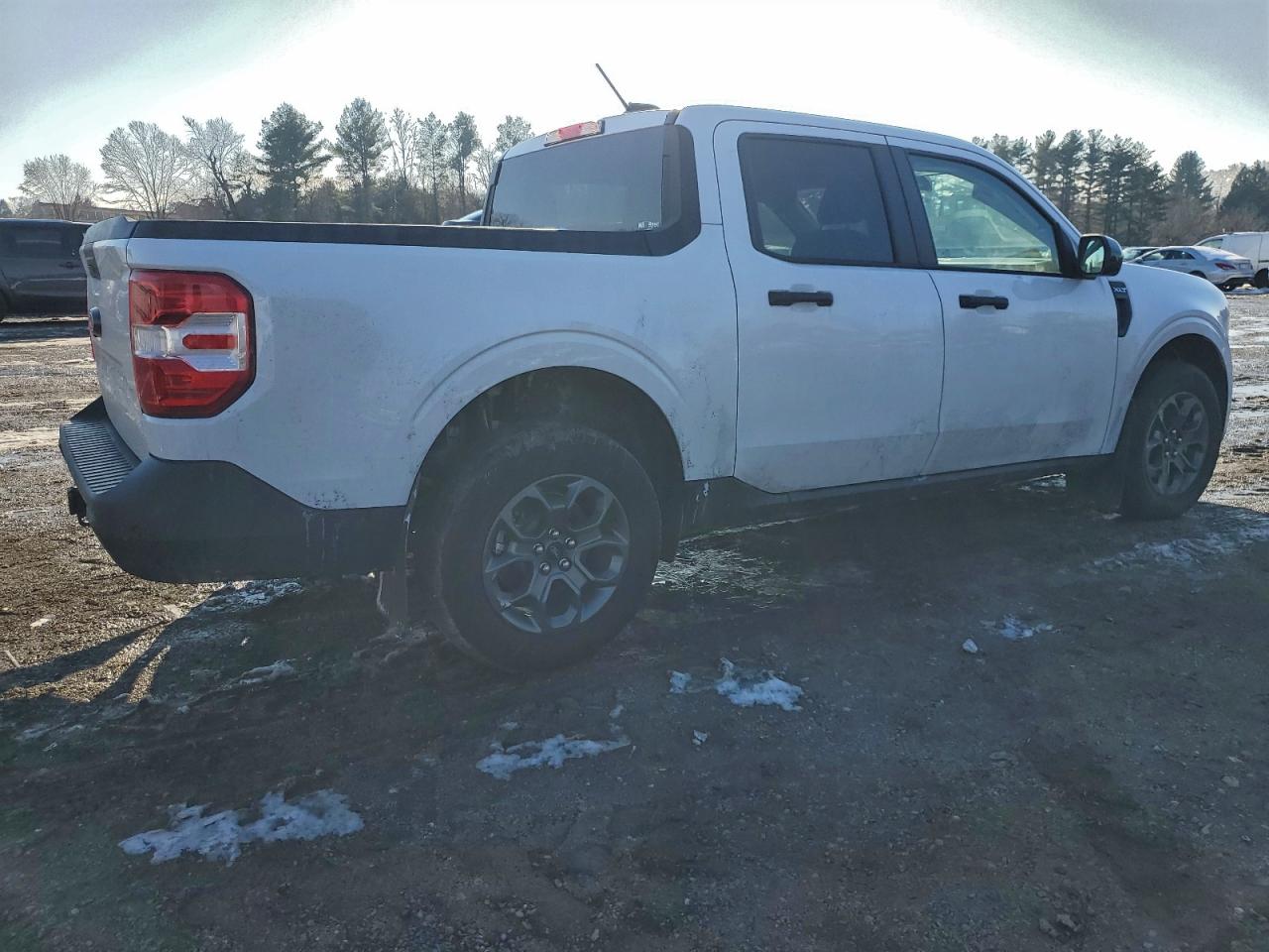 2025 FORD MAVERICK XLT photo 3