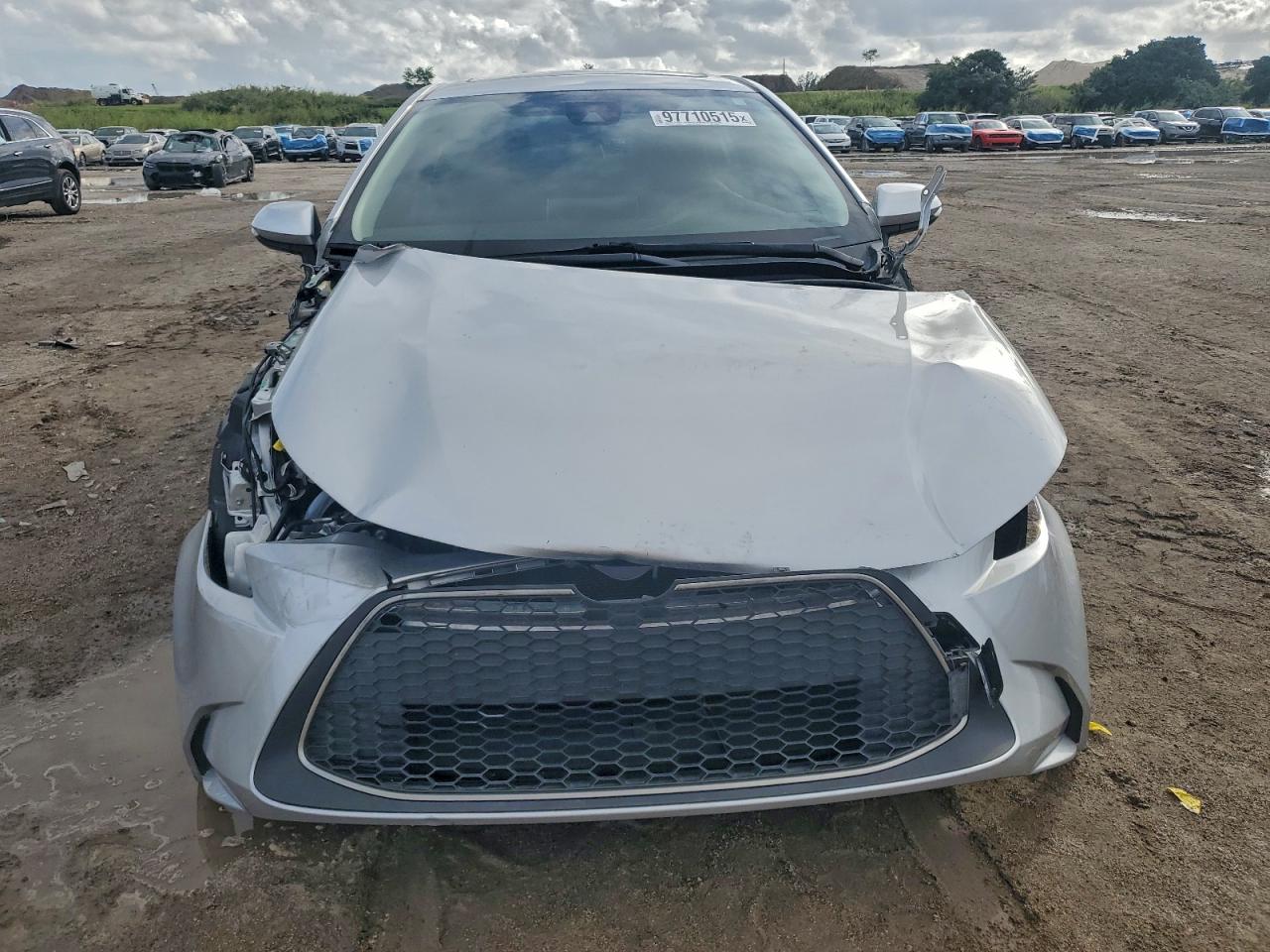 2022 TOYOTA COROLLA XLE photo 5