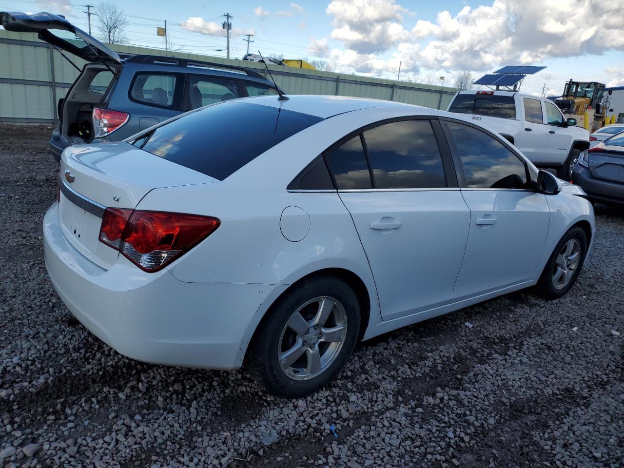 2014 CHEVROLET CRUZE LT photo 3