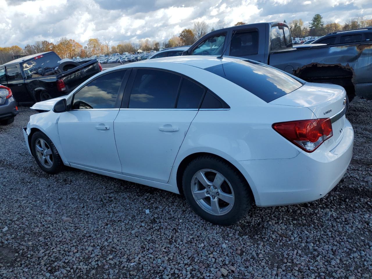 2014 CHEVROLET CRUZE LT photo 2