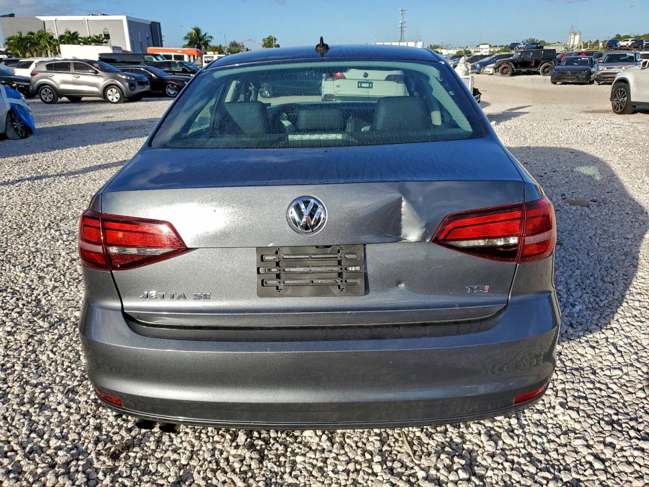 2017 VOLKSWAGEN JETTA SE photo 6