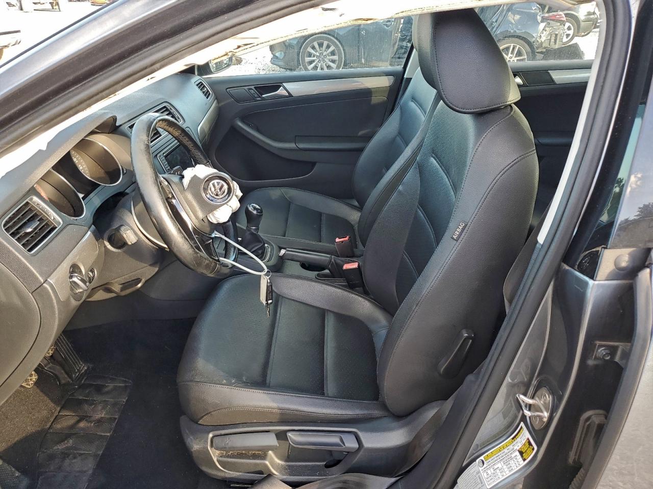 2017 VOLKSWAGEN JETTA SE photo 7
