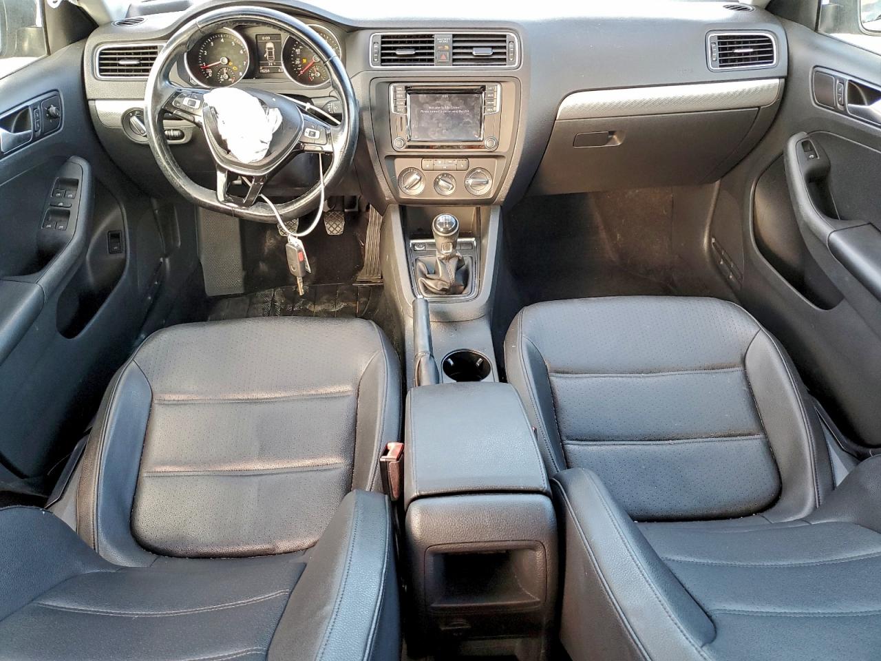 2017 VOLKSWAGEN JETTA SE photo 8