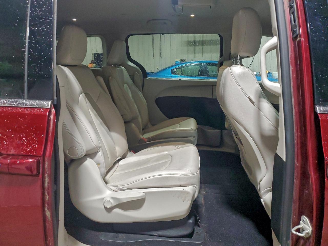 2019 CHRYSLER PACIFICA HYBRID TOURING L photo 11