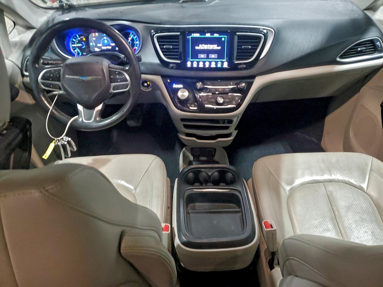 2019 CHRYSLER PACIFICA HYBRID TOURING L photo 8