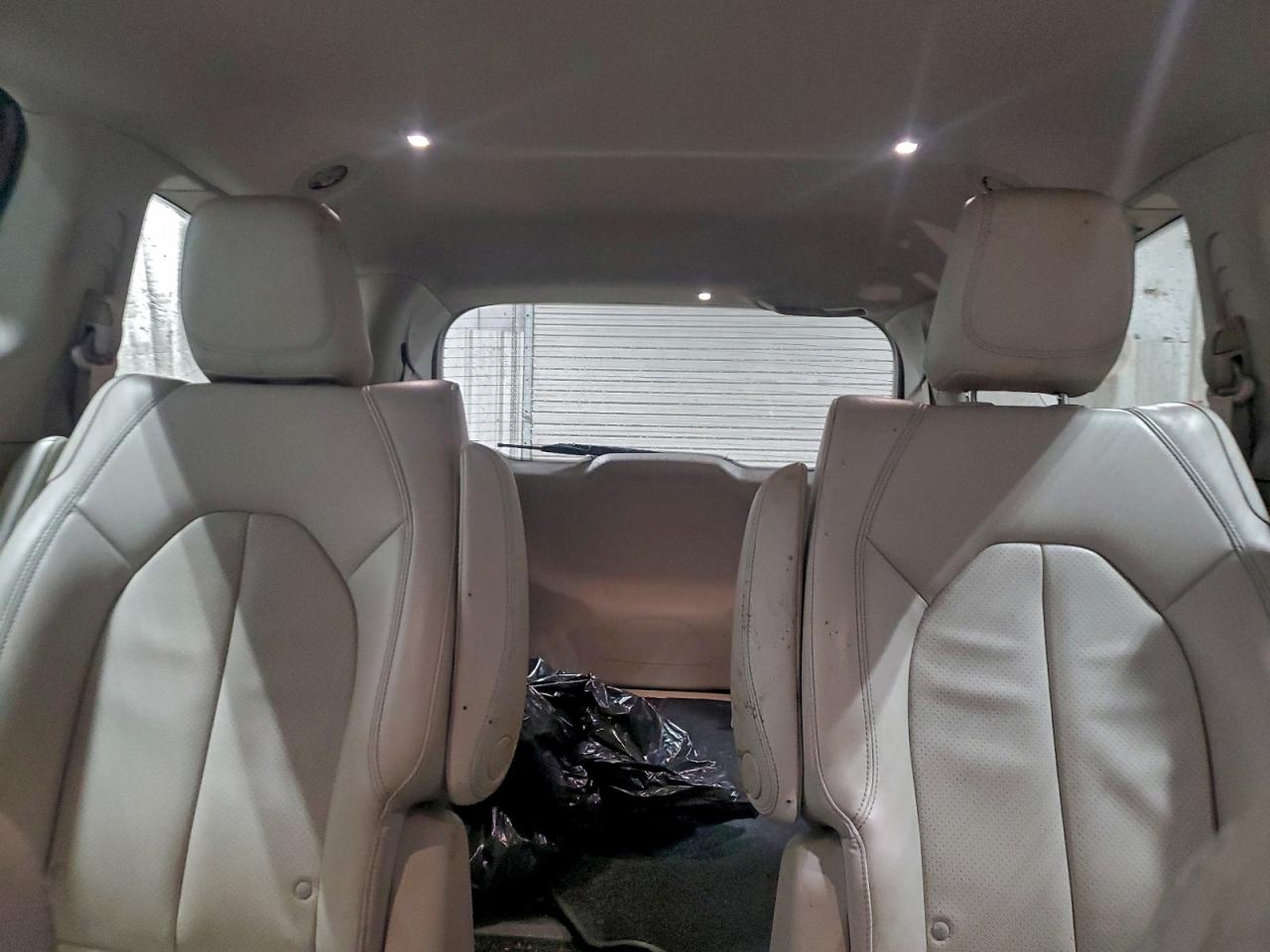 2019 CHRYSLER PACIFICA HYBRID TOURING L photo 10